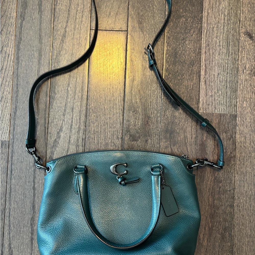 Excellent Condition! Coach Green Crossbody Bag with Adjustable Strap